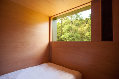 Dalesofderby queen bed