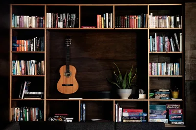 Book Case Lounge